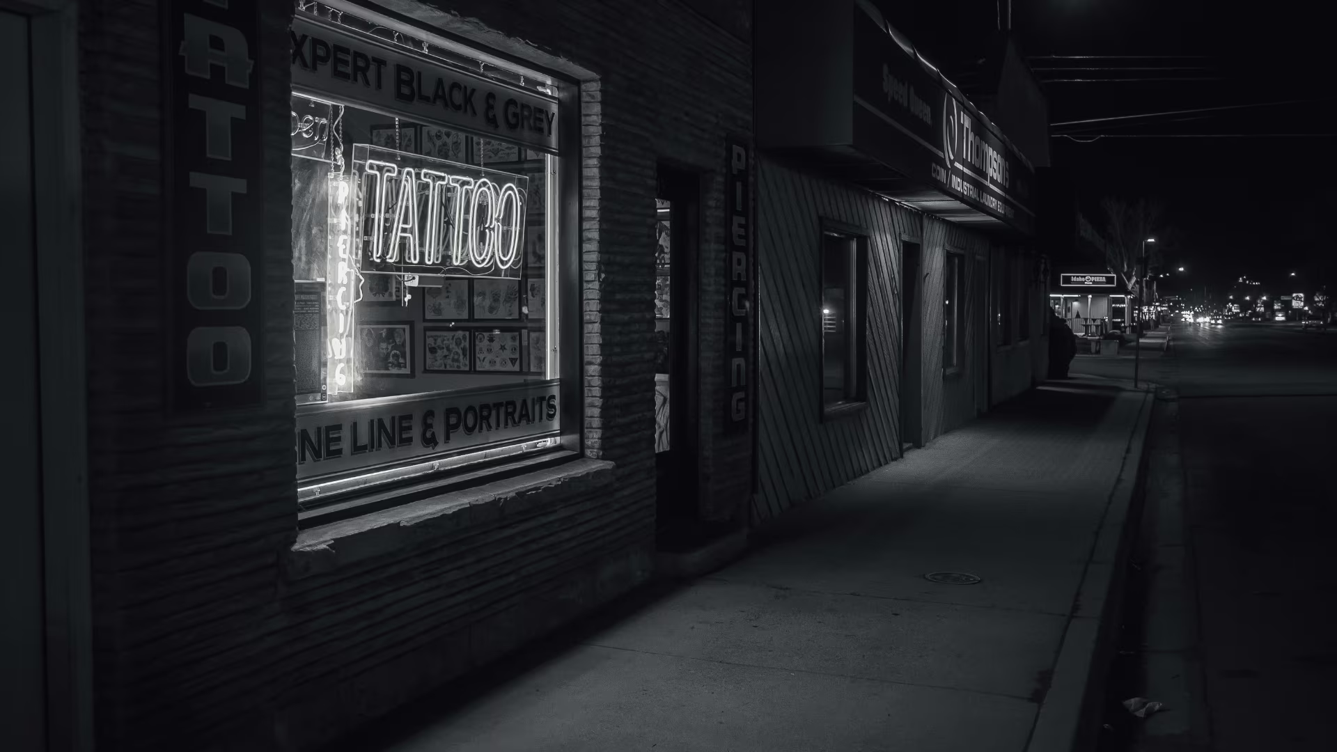 Aura Studio tattoo space